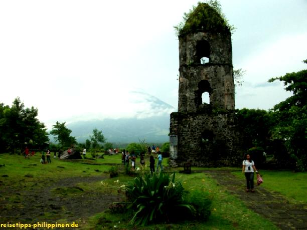 Kirchturm von Cagsawa, Albay