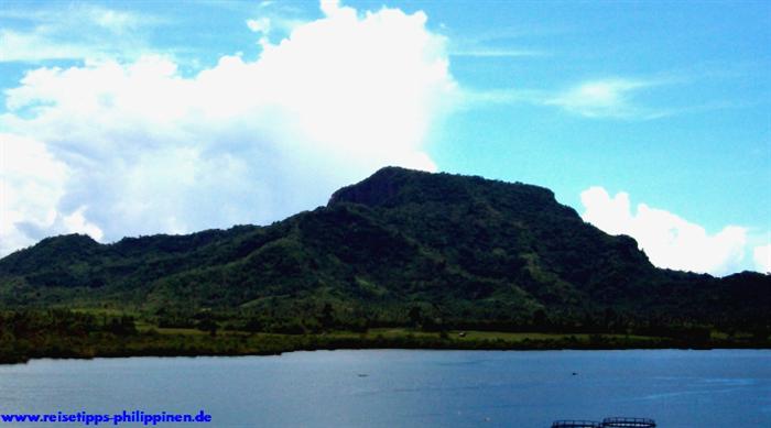 Blick von der San Juanico Bridge